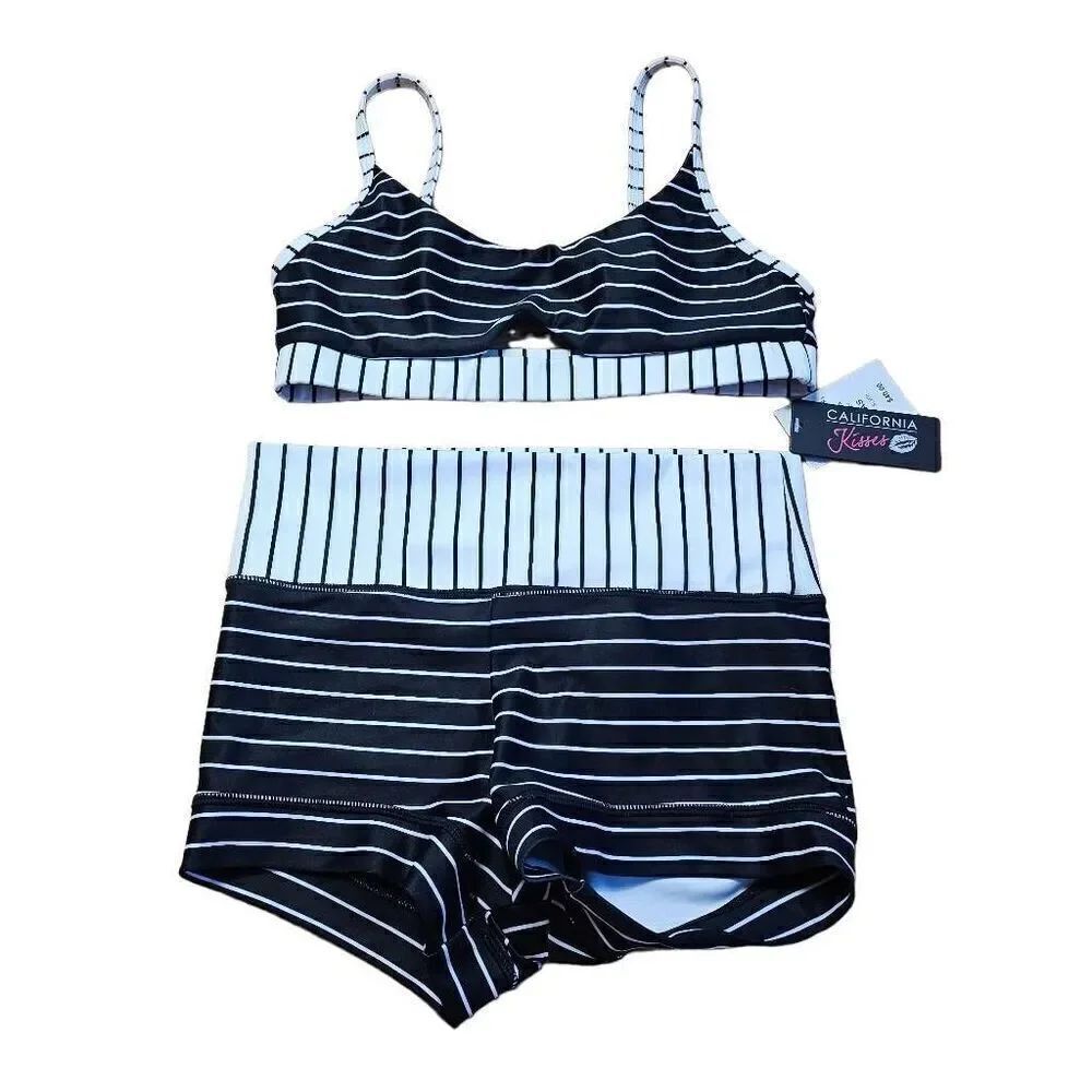 California kisses womens juniors Sz S top and shorts 2pc swimming set